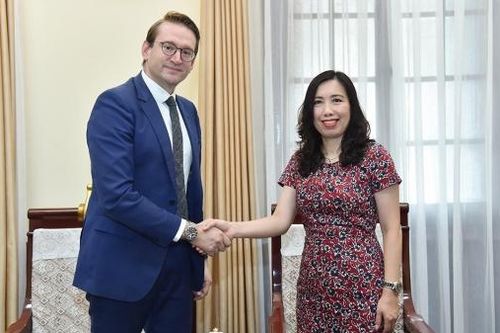 Thứ trưởng Ngoại giao Lê Thị Thu Hằng mong muốn Lãnh sự danh dự Việt Nam tại Áo kết nối doanh nghiệp hai nước