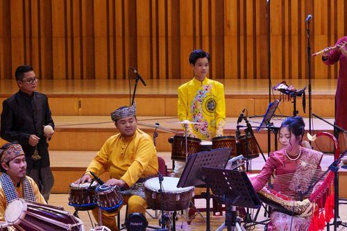 Thanh âm của tình hữu nghị xuyên biên giới