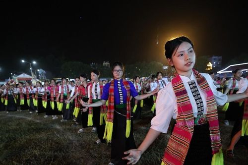 Than Uyên bảo tồn văn hóa truyền thống dân tộc Thái gắn với phát triển du lịch