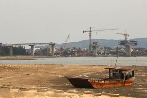 Nghệ An tập trung giải phóng mặt bằng đường ven biển, gỡ vướng đất quốc phòng nâng cấp sân bay Vinh