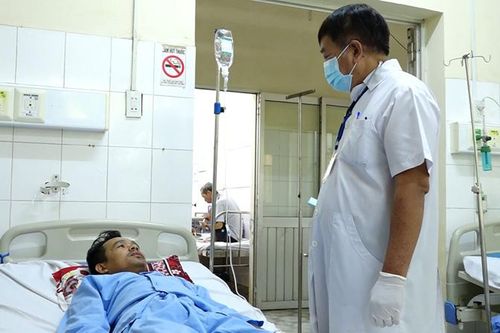 Liên tiếp xảy ra các trường hợp bị ong đốt phải nhập viện