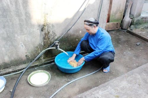 Tỷ lệ hộ số dân nông thôn được sử dụng nước hợp vệ sinh đạt 96,2% tổng số hộ dân