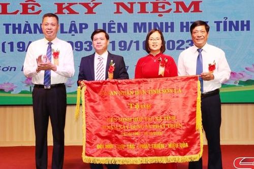 Lễ Kỷ niệm 30 năm Ngày thành lập Liên minh Hợp tác xã tỉnh