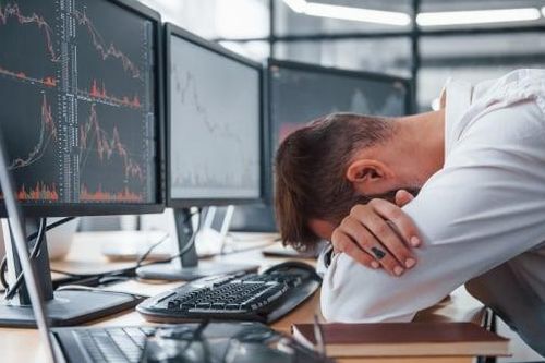 Nhiều 'cá mập ngoại' đánh rơi thành quả trong giai đoạn chứng khoán Việt Nam rung lắc