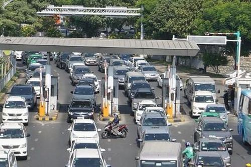 Cần sớm triển khai việc thu phí không dừng tại tất cả các sân bay