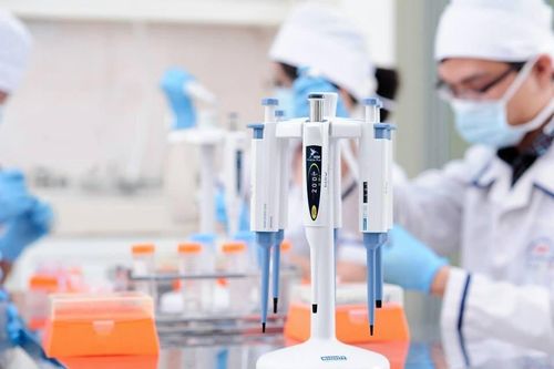 Xét nghiệm ADN lật tẩy bộ mặt thật của người đàn ông từ chối nhận con