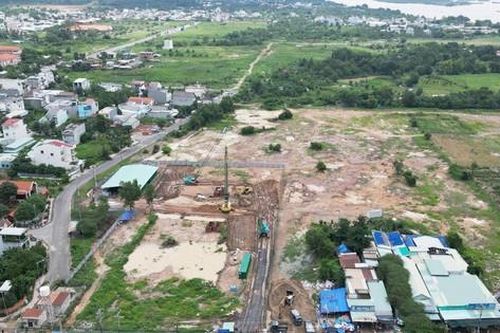 Dự án đường Vành đai 3: Gỡ vướng trong xác định căn cứ để tính giá đền bù đất 'sát giá thị trường'