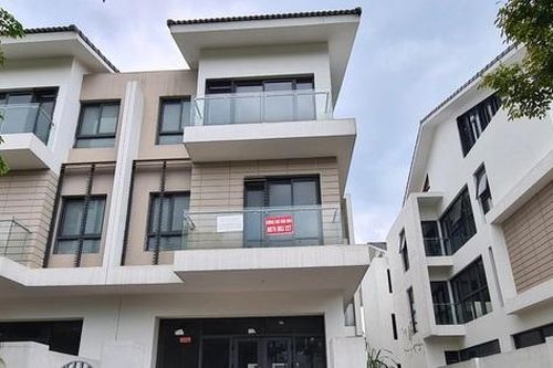 Biệt thự, nhà liền kề ven đô rao bán cắt lỗ nhưng giá vẫn cao ngất ngưởng