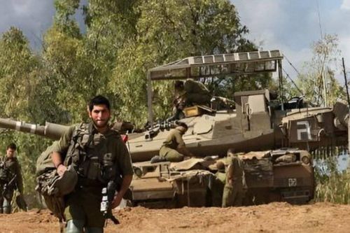 Tới lượt 'Vua tăng' Merkava IV được trang bị 'mũ sắt' để đối phó với UAV tự sát