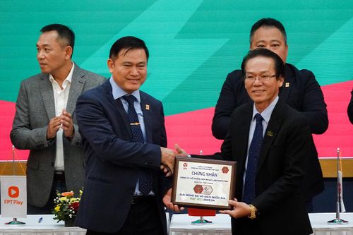Gần 17 tỉ tiền thưởng 3 giải bóng đá chuyên nghiệp quốc gia 2023/24