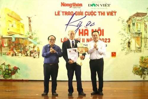 'Một thời không quên, Giáo sư nuôi lợn ở tầng 4 của khu tập thể' giành giải Nhất cuộc thi viết về Hà Nội