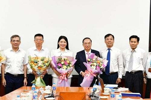 Chú trọng làm tốt công tác đào tạo, nghiên cứu khoa học