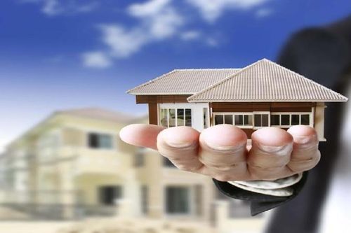 Chồng bỏ đi biệt tích, giải quyết thế nào đối với nhà đất khi ly hôn?