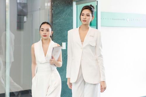 Hoa hậu Đỗ Hà trả lời phỏng vấn độc quyền báo Hàn