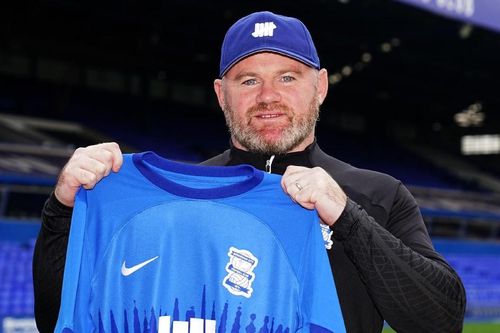 Wayne Rooney và thách thức ở Birmingham