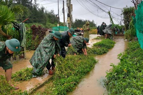 Miền Trung: Mưa lũ diễn biến phức tạp