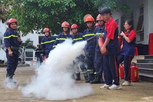 Trao kỹ năng sinh tồn trong tình huống xấu
