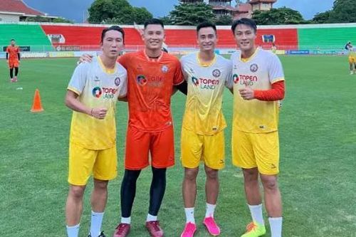 Bến đỗ bất ngờ của thủ môn Tuấn Linh