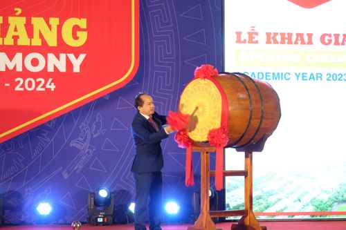 Trường VKU khai giảng năm học mới và vinh danh tân thủ khoa