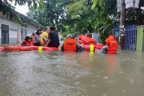 Đà Nẵng cùng dân đi qua ngày mưa lũ