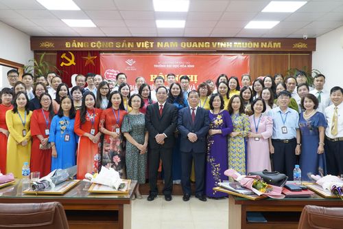 Trường Đại học Hòa Bình vững vàng khát vọng vươn tầm thế giới