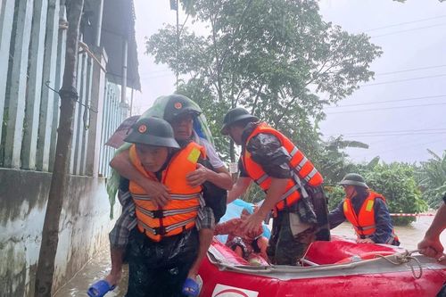 BĐBP các tỉnh, thành miền Trung tích cực phòng, chống mưa lũ, cứu hộ, cứu nạn