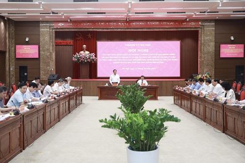 Hà Nội: Gương mẫu, đi đầu trong công cuộc đổi mới