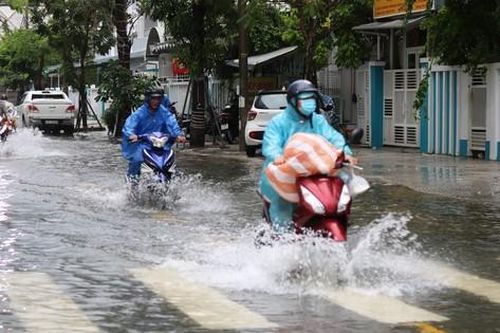 Mưa to, Đà Nẵng tiếp tục cho học sinh nghỉ học, tập trung lực lượng ứng phó với áp thấp