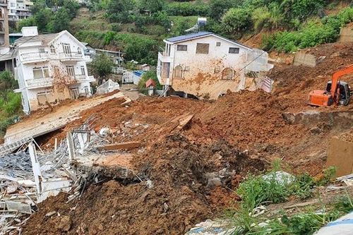 Khởi tố thêm 3 cán bộ trong vụ sạt lở đất nghiêm trọng tại Đà Lạt