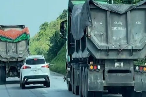 Tính toán nào để cấm xe tải đi làn 1 trên cao tốc?