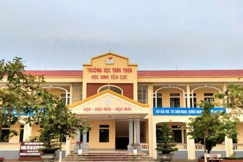 Phạt 80 triệu đồng chủ tiệm bánh khiến 28 học sinh ngộ độc