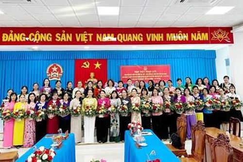 Tổ chức Họp mặt giao lưu nhân Kỷ niệm ngày Phụ nữ Việt Nam 20/10