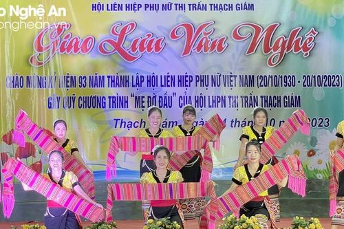 Mang yêu thương đến với phụ nữ và trẻ em khó khăn, yếu thế