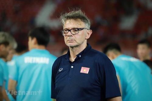 HLV Troussier lọt top 10 nhà cầm quân xuất sắc nhất lịch sử Asian Cup