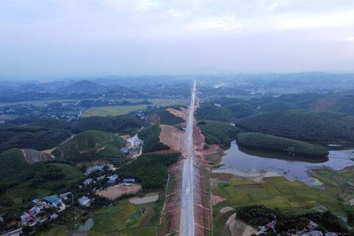 Đi tìm lời giải cho 'bài toán' bất cập trong quy hoạch cao tốc
