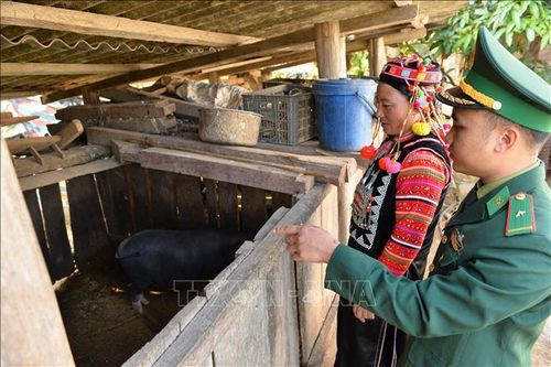 Chung tay giúp người dân biên giới giảm nghèo - Bài cuối: Củng cố lòng tin của nhân dân với Đảng, Nhà nước