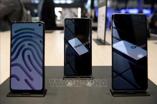 Doanh số bán smartphone toàn cầu rơi xuống mức thấp nhất trong thập kỷ