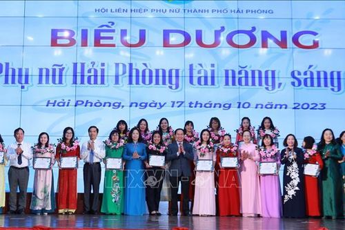 Tạo điều kiện tối đa để phụ nữ phát huy tài năng