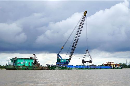 Khai thác mỏ cát đầu tiên theo cơ chế đặc thù phục vụ cao tốc Cần Thơ - Cà Mau