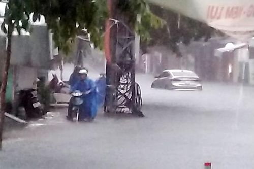 Đà Nẵng tiếp tục cho học sinh nghỉ học do mưa bão