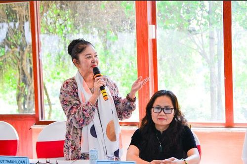 Bình đẳng giới từ âm nhạc và thơ ca
