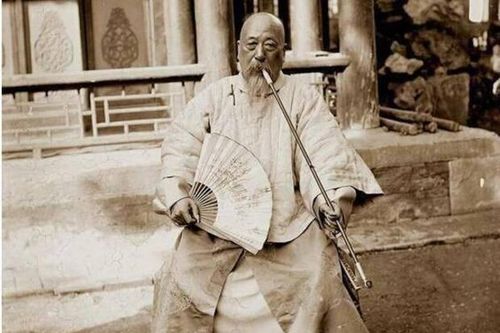 Loạt ảnh hiếm của quan lại cuối nhà Thanh: Có 'kinh thành tam thiếu' nổi tiếng thời hoàng đế Quang Tự