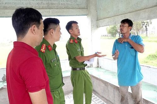 Công an TX. Tịnh Biên bắt 2 đối tượng sử dụng hung khí cướp môtô trong đêm