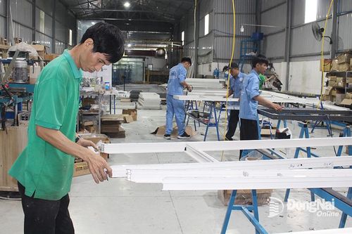 Kinh tế - xã hội giữ mức tăng trưởng khá