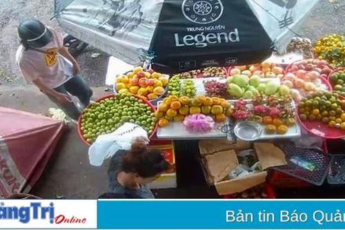 Lừa đảo bằng chuyển khoản thừa tiền hàng rồi nhận lại tiền mặt