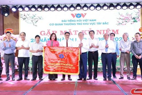 Gặp mặt kỷ niệm 25 năm Ngày thành lập VOV Tây Bắc