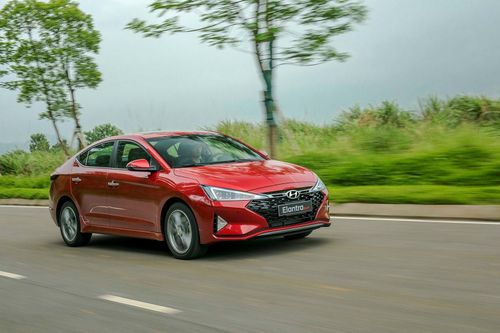 Lái xe đường dài thế nào để tiết kiệm xăng, dầu nhất?