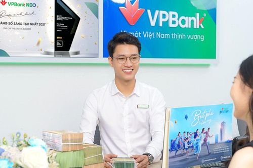 Ngân hàng VPBank (VPB): Tăng trưởng tín dụng cao vượt trội, FE Credit đã có lãi trở lại