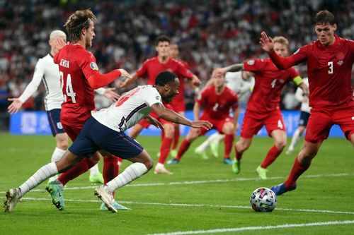 Lịch thi đấu bóng đá hôm nay 17/10 và sáng 18/10: Vòng loại World Cup 2026 khu vực châu Á