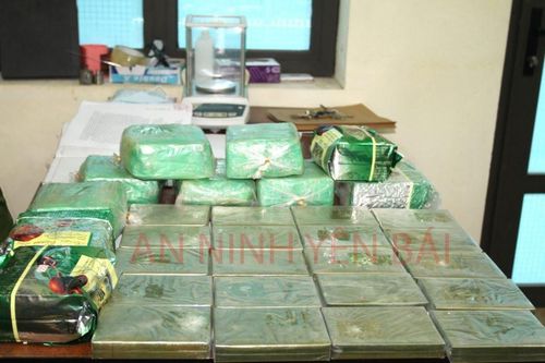 Bắt quả tang 2 đối tượng cùng số lượng lớn ma túy